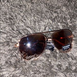 BNWT Steve Madden sunglasses
